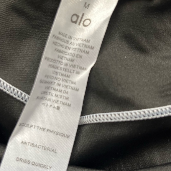 ALO Yoga Black Leggings & Bra Set with White Piping - Picture 4 of 6